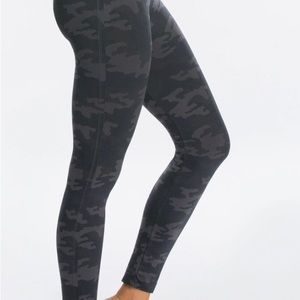 Spanx Camo Leggings. Large